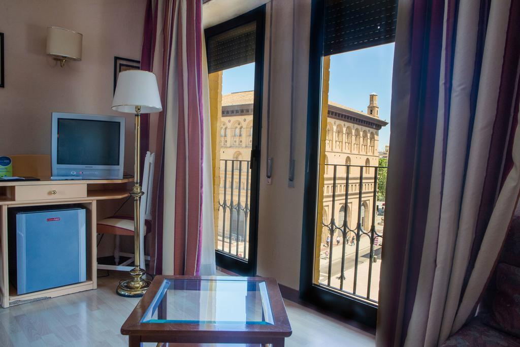Hotel Tibur Saragossa Exterior foto