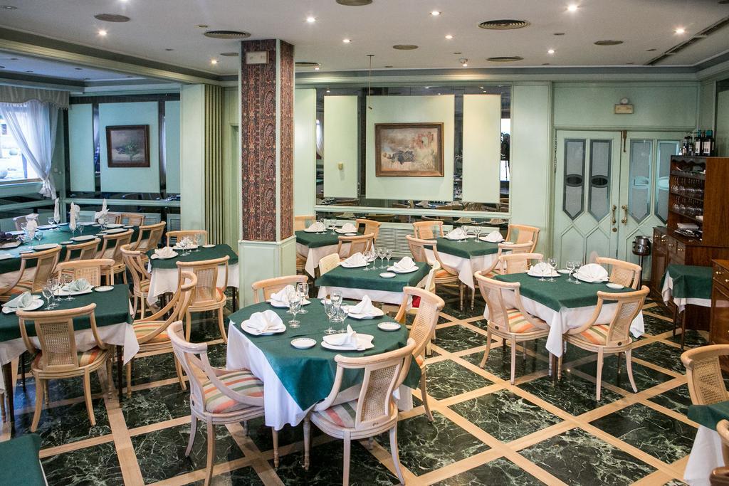 Hotel Tibur Saragossa Exterior foto